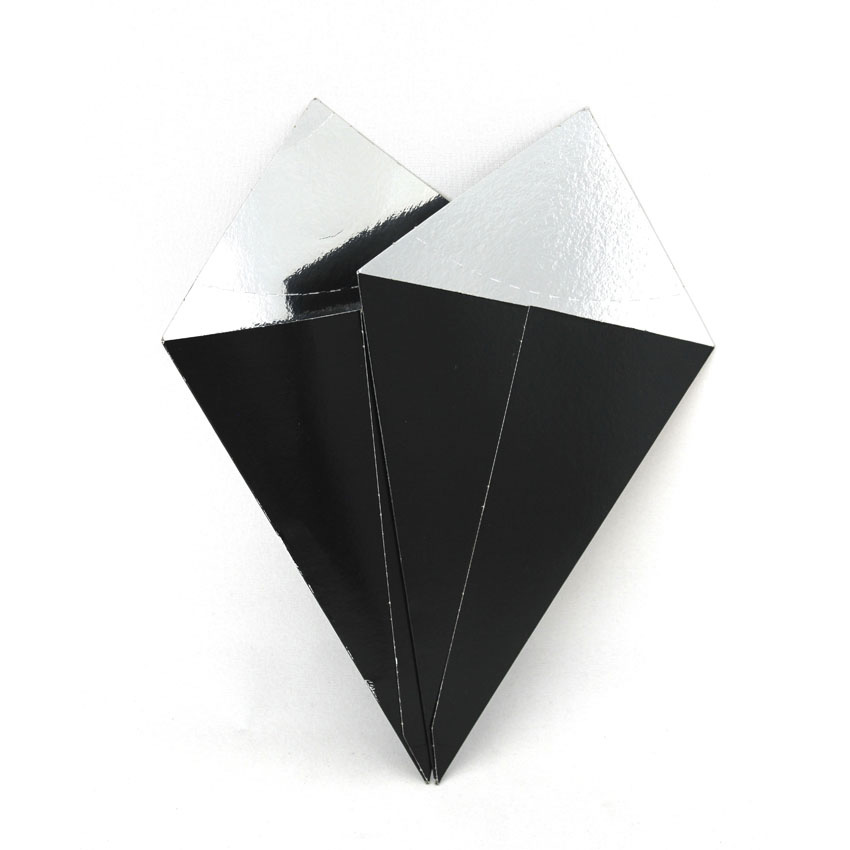 12" x 4.5" Food-Safe Take Away Cone w/ Foil Lining, Black, 500 pieces./cs.